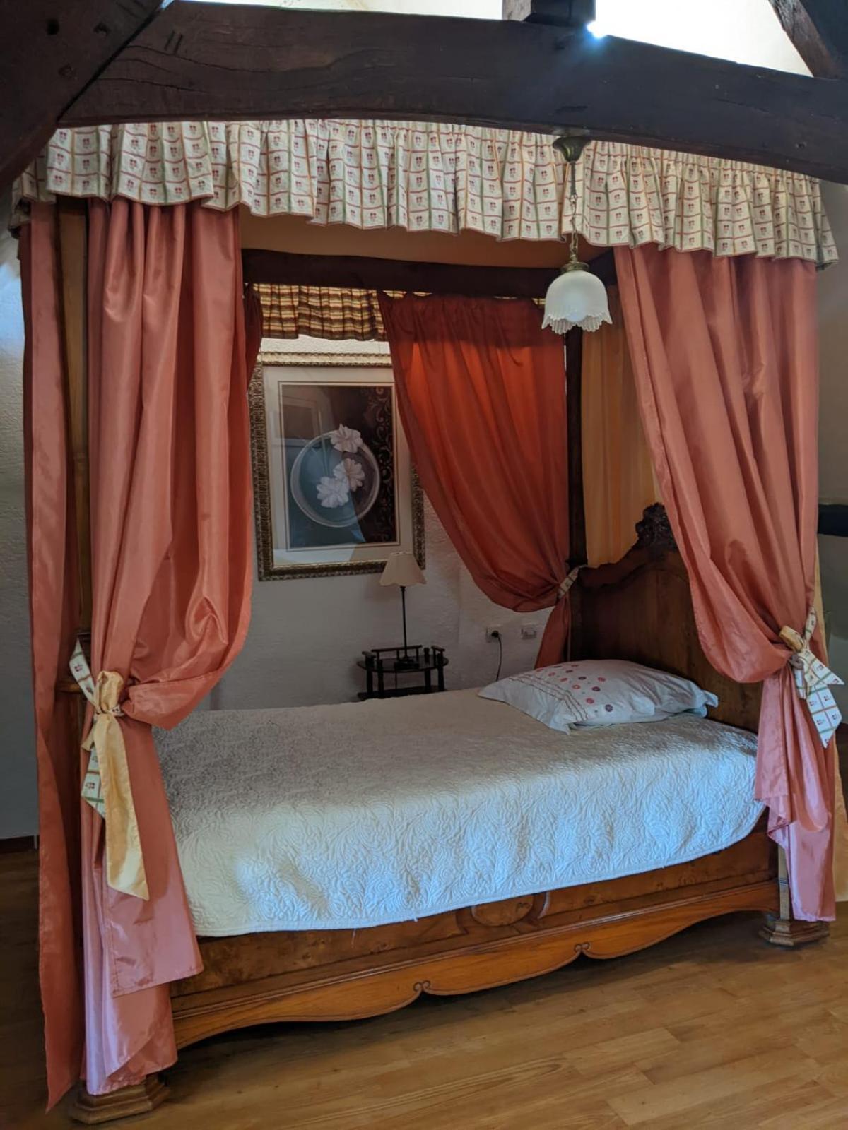 Chambre D'Hotes Saint Jacob Relais De Chasse Du XVIII Siecle Les Fougerêts Eksteriør billede